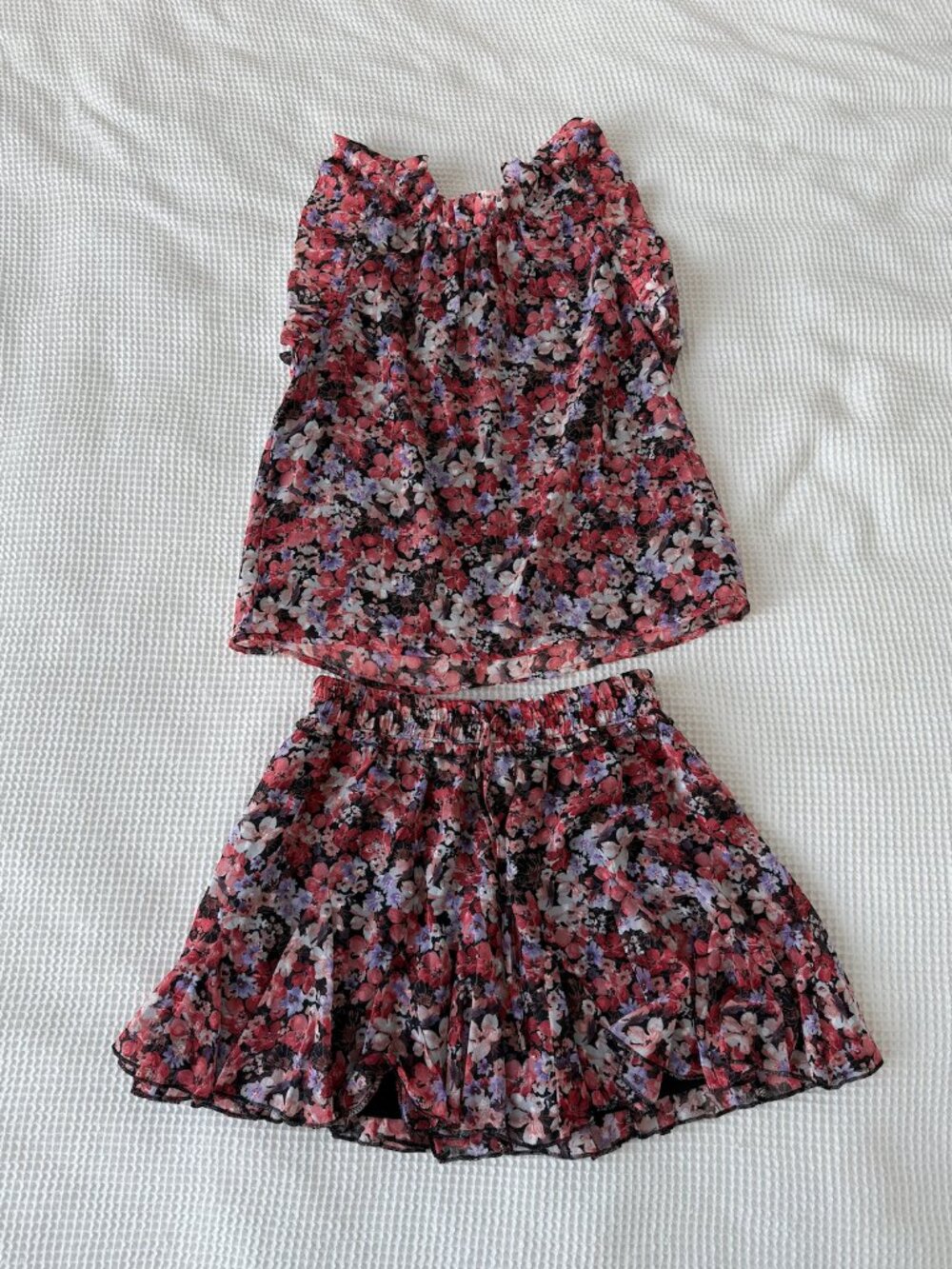 Vici Collection Coord Set With Shorts And Ruffle Detail Top Size S